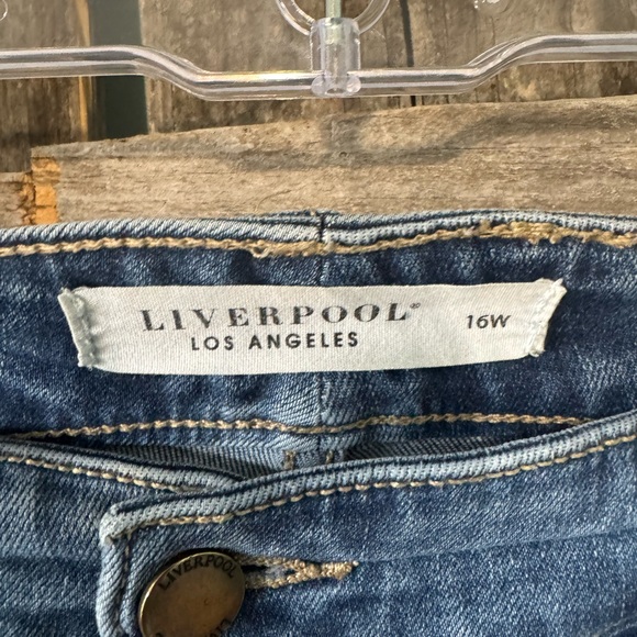 Liverpool Women's Faded Blue Straight Leg Jeans - Picture 3 of 3